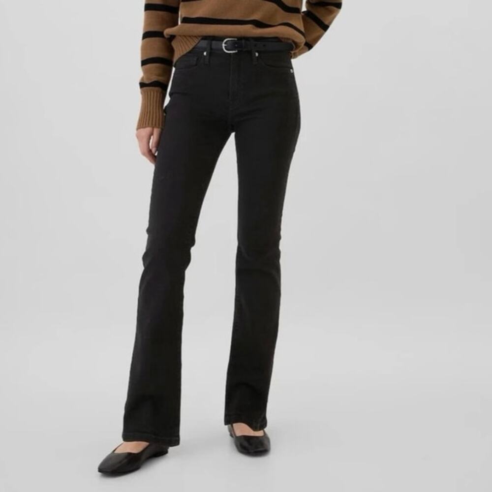 Gap Women’s 10 Universal Baby Boot Cut Jean 30R Black Wash